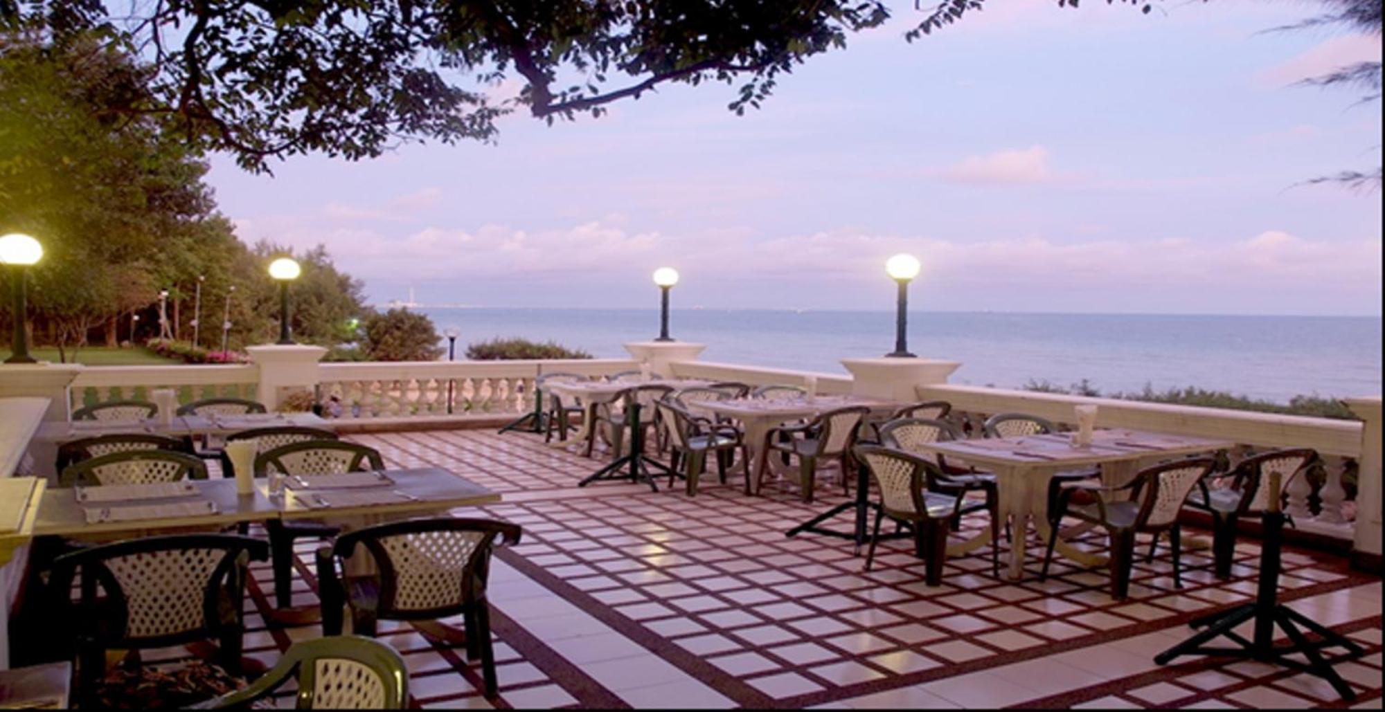 Purimas Beach Hotel & Spa Ban Chang  Exterior foto